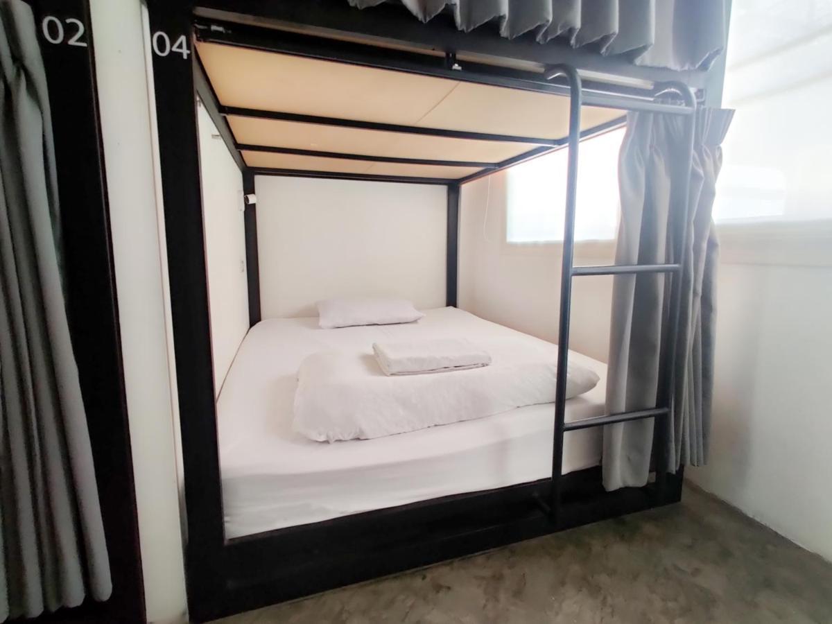 Holy Sheet Hostel Bangkok Kültér fotó
