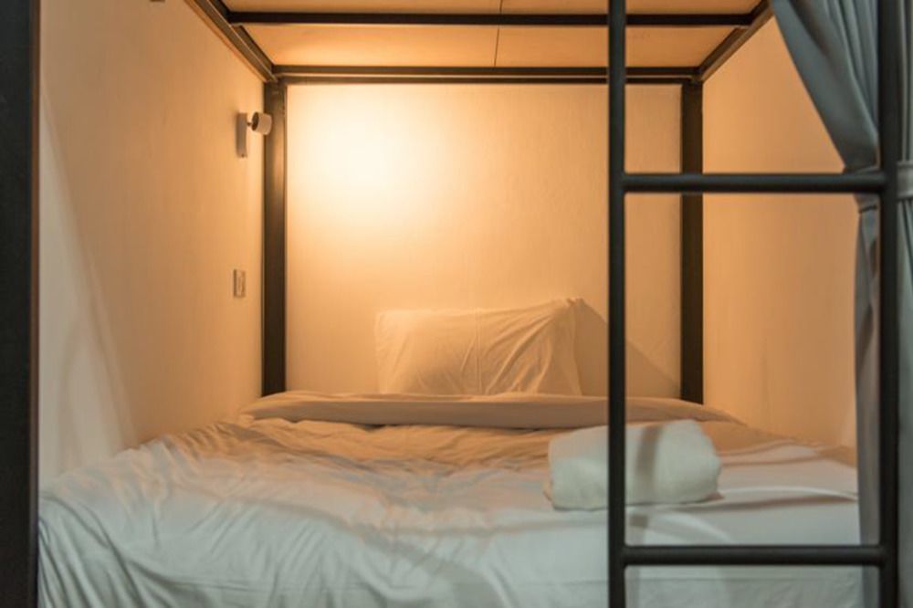 Holy Sheet Hostel Bangkok Kültér fotó